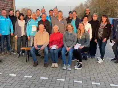 Die erfolgreichen Sportler des TuS Schwei freuten sich &uuml;ber ihre Abzeichen.