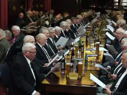 Singen vom Platz aus beim Flegelbeer 2016 in Hohenkirchen.