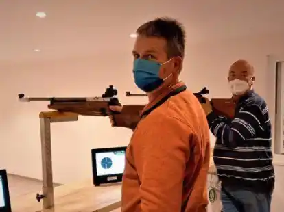 Lange dauerte die Coronapause f&uuml;r Sch&uuml;tzen (Symbolbild): Auch in Leuchtenburg ist man froh, dass der Schie&szlig;betrieb wieder zu den regul&auml;ren Zeiten stattfinden kann.
