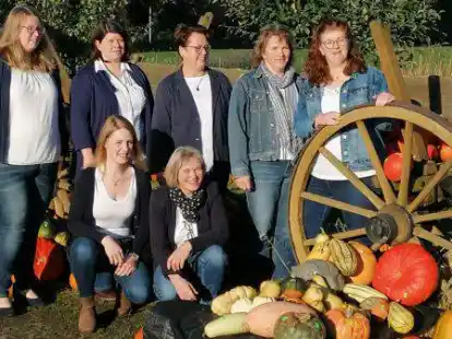 Der Vorstand und das Orgateam der jungen Landfrauen: Wer Interesse hat andere Frauen kennen zu lernen und sich gleichzeitig informieren oder vergn&uuml;gte Stunden verbringen m&ouml;chte, ist bei uns richtig und herzlich willkommen.