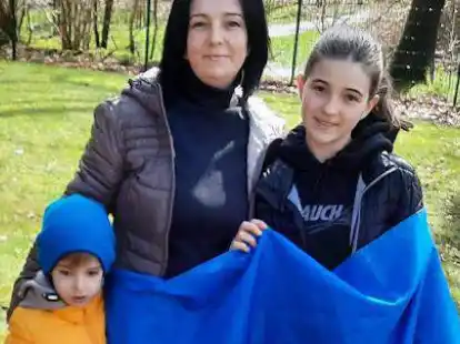 Tetiana Hlushchenko ist mit ihren Kindern Veronika und Daniil aus der Ukraine geflohen und lebt jetzt in Rastede.