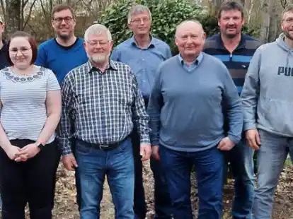 Der neue Vorstand des Kreisverbandes der Rassekaninchenz&uuml;chter mit (von links) Klaus Elberfeld, Franziska Steinbach, Michael Macke, Hubert Thyen, Herbert Osterkamp, Josef Wilhelm, Thomas Rickermann und Peter Rolfes