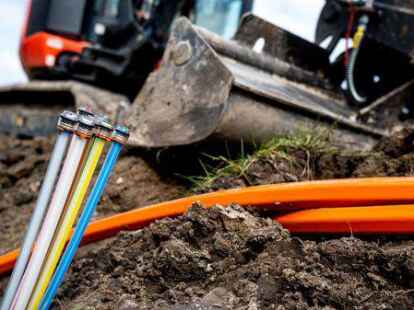Ausbau des Glasfasernetzes (Symbolbild):  Noch k&ouml;nnen viele Hausbesitzer den Anschluss kostenlos ins Haus bekommen.