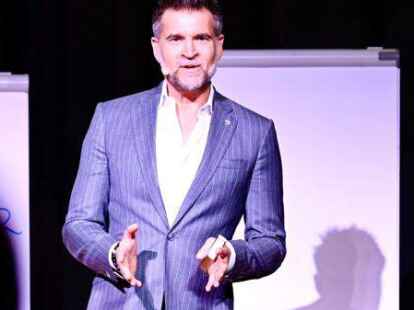 Slatco Sterzenbach bei der NWZ-Vortragsreihe Impulse.