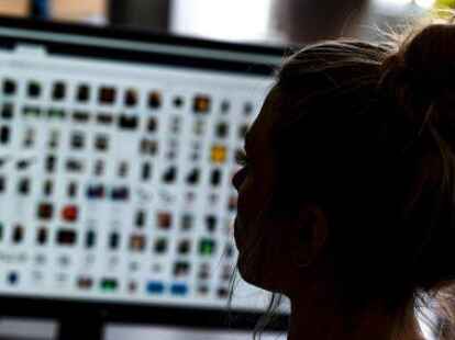 Die Polizei k&auml;mpft weltweit umspannend gegen die  Kinderpornografie und den  sexuellen Missbrauch.