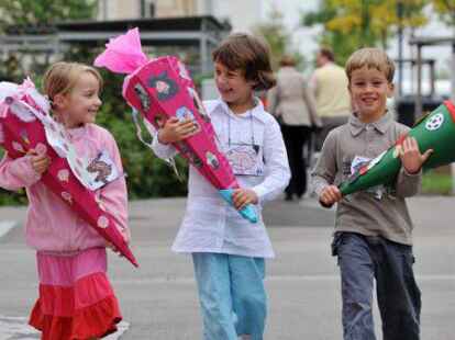 Die Schulanf&auml;nger f&uuml;r das Schuljahr 2023/2024 m&uuml;ssen fr&uuml;h angemeldet werden (Symbolbild).