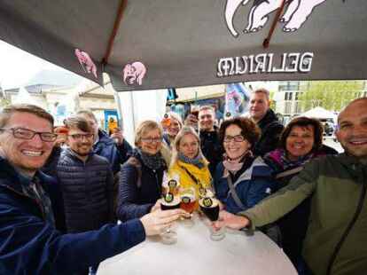 Gute Gelegenheit mit Freunden oder Arbeitskollegen mal andere Biere auszuprobieren: das Oldenburger Bierfest auf dem Schlossplatz.