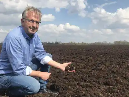 13,5 Hektar Ackerfl&auml;che im Landkreis Leer: Hier m&ouml;chte der Ramsloher Gerhard Block Hochmoore setzen.