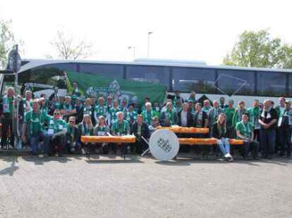 Der Werder-Fanclub WFC27801 aus der Gemeinde D&ouml;tlingen ist am Samstag zum Ausw&auml;rtsspiel gegen Schalke gefahren.