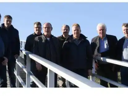 Im Bild von links: Jan-Gerd Oltmanns, Wilke Stahmer, Gesch&auml;ftsf&uuml;hrer R&uuml;diger Wilken Brake, Verbandstechniker Volker K&ouml;hler Golzwarden, Heino Frels, Dieter Theilen, Carl-Folte Loy (kandidierte nicht wieder) und Fritz-Harald Strodthoff-Schneider.