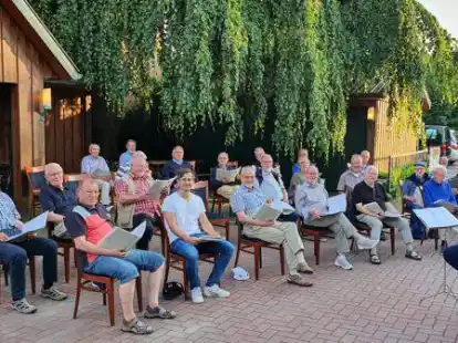 Der MGV Liedertafel Wiefelstede: Die S&auml;nger trafen sich jetzt zur Jahreshauptversammlung.