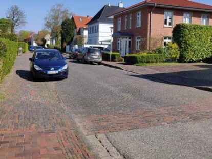Dieses Teilst&uuml;ck der Bismarckstra&szlig;e soll erneuert werden. Damit dort weiterhin an der Stra&szlig;e geparkt werden kann, gibt es daf&uuml;r einen neuen Plan.