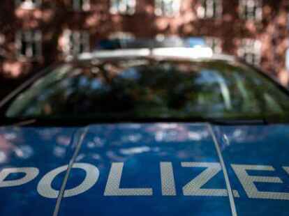 Die Polizei sucht einen Ladendieb und bittet Zeugen, sich zu melden.