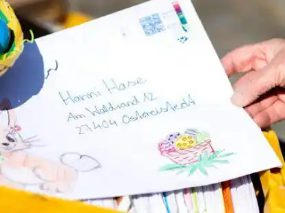 30.000 Briefe sind in diesem Jahr schon beim Osterpostamt in Ostereistedt angekommen.