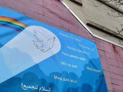 Mehrsprachiger Appell am Emder Bunkermuseum: Der Arbeitskreis des Museums l&auml;dt erneut zu einer Friedensaktion ein.