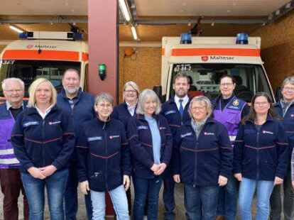 Das Kriseninterventionsteam der Sandkruger Malteser: Ortsbeauftragter Norbert Tenkhoff (1. v. l.), Notfallseelsorger Udo Dreyer (2. v. l.), Ursel Bunjes (7. v. l.) und Teamleiter Tim J&auml;ger (8. v. l.).