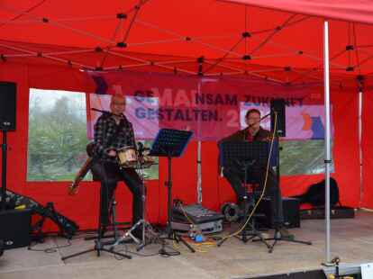 Sorgten f&uuml;r Musik: Die Band &bdquo;ZweiDreiOderVier&ldquo;