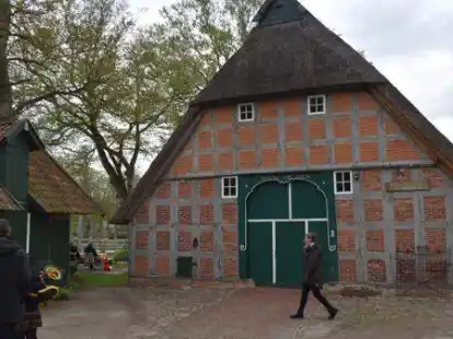 Restauriert und denkmalgesch&uuml;tzt: Die &bdquo;Alte Schmiede&ldquo; in D&ouml;tlingen ist der Teil der D&ouml;tlinger Gartenkultour.