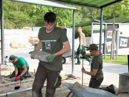 Anpacken war angesagt: Der Landschaftsg&auml;rtner-Cup 2022 fand im Park der G&auml;rten in Bad Zwischenahn statt.