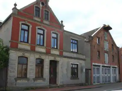 Die alten Packh&auml;user an der Hafenstra&szlig;e sollen innerhalb des F&ouml;rderprogramms saniert werden. Wenn es nach den Pl&auml;nen der Stadt geht, soll am Binnenhafen eine maritime Meile entstehen.