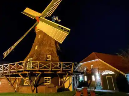 Die Accumer M&uuml;hle ist Schortens&rsquo; Wahrzeichen. Der M&uuml;hlenverein k&uuml;mmert sich mit gro&szlig;em Engagement um den Erhalt des Baudenkmals.