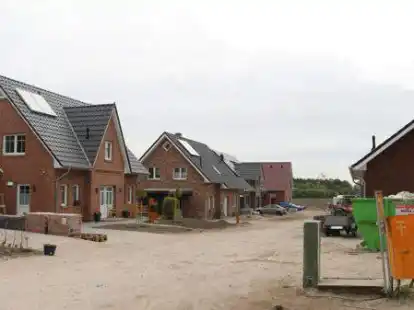 Zwei Jahre nach Baubeginn sind fast alle 31 Grundst&uuml;cke im Baugebiet &bdquo;Alter Dorfweg&ldquo; in Achternmeer bebaut.