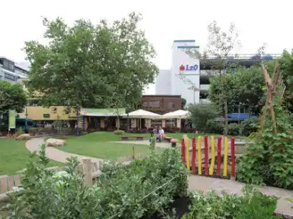 Einst geh&ouml;rte der Waffenplatz in den Sommermonaten  zu den Stadtg&auml;rten.