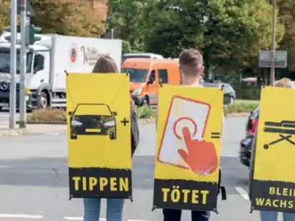 Wer schon immer mal eine &bdquo;tragende Rolle&ldquo; einnehmen wollte, folgt am besten dem Aufruf der Kreisverkehrswacht und bewegt sich mit bedrucktem Rucksack &bdquo;Tippen t&ouml;tet!&ldquo;