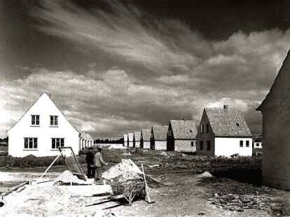 H&auml;user in Reih und Glied: Die Neubauten in Alexandersfeld hatten alle das gleiche Aussehen.