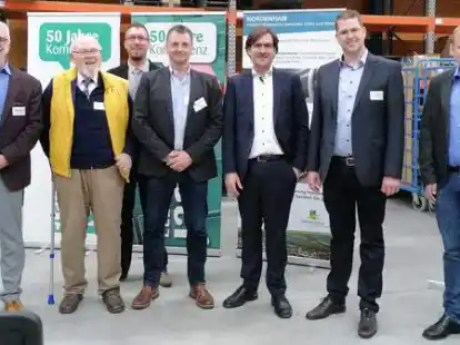 Wirtschaft im Gespr&auml;ch mit J&uuml;rgen Mayer, Heinrich Janssen, Marcus M&uuml;ller, Peter Dindas, Nils Siemen, Julian Fenkohl und Jan Heinen (von links).