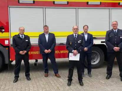 Christian Ludwig (Mitte) wurde f&uuml;r seine langj&auml;hrige ehrenamtliche Arbeit geehrt. Josef Schun, Carsten Feist, Niksa Marusic und Michael Feist (von links) gratulierten.