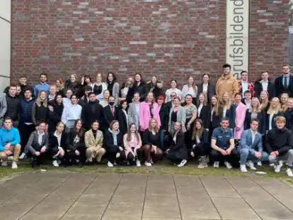 Der Abiturjahrgang der BBS Wildeshausen: F&uuml;r diesen plant Lara Haake einen Abi-Gottesdienst in Harpstedt.