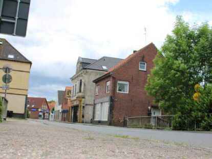 Die Pl&auml;ne f&uuml;r die Sanierung der Langen Stra&szlig;e in Berne schreiten voran. Fachbereichsleiter Michael Heib&uuml;lt berichtete, dass eine Erh&ouml;hung des f&ouml;rderf&auml;higen Gesamtbudget bewilligt wurde.