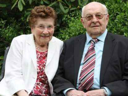 Feiern am Mittwoch, 25. Mai, Eiserne Hochzeit: Irene und G&uuml;nther Dwehus blicken auf eine Ehe voller H&ouml;hen und Tiefen zur&uuml;ck.