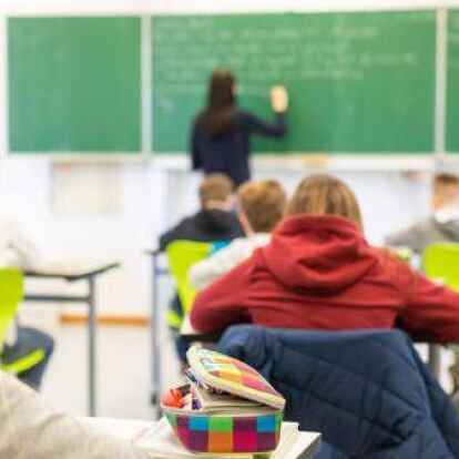 Mehr als 230 Kinder und Jugendliche aus der Ukraine besuchen jetzt Schulen im Landkreis Leer.