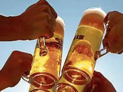 Es darf gefeiert werden: In Eggeloge wird Fr&uuml;htanz veranstaltet.