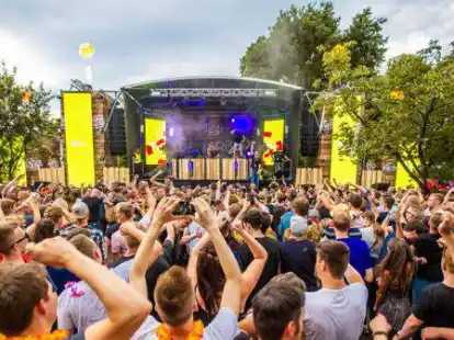 Auf nach Tange: Am Pfingstsonntag will das Partyvolk wieder auf dem Discogel&auml;nde kr&auml;ftig feiern. Doch die Teilnehmerzahl ist begrenzt: Nur 8000 Karteninhaber d&uuml;rfen hinein.