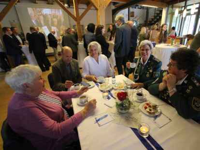 Fr&uuml;hjahrsempfang im Mai 2022 der NWZ Friesoythe in der Alten Wasserm&uuml;hle mit der Ehrung der Menschen des Jahres 2020 und 2021. Foto: Piet Meyer
