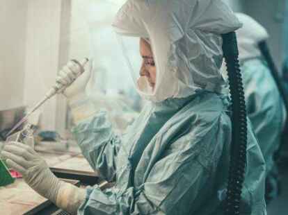 Im Institut f&uuml;r Mikrobiologie der Bundeswehr in M&uuml;nchen wurde erstmals in Deutschland bei einem Patienten das Affenpockenvirus zweifelsfrei nachgewiesen.