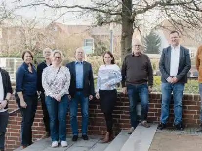 Projektbeteiligte beim Auftakttreffen im Rathaus: (von links) Henry Klumpe, Sandra Mezger, Matthias Reinkober, Beata Punte, Gert K&uuml;hling, Dr. Barbara Grabkowski, Andreas Bechly, Ralf Bl&ouml;mer und Hyco Verhaagen.