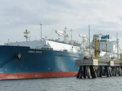 LNG-Tanker &bdquo;H&ouml;egh Grace&ldquo;. Ein &auml;hnliches Schiff der Reederei wurde jetzt f&uuml;r Wilhelmshaven als schwimmendes Fl&uuml;ssiggas-Terminal gechartert.