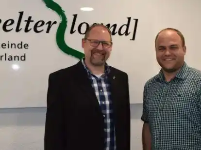 Wechsel im Bauamt: B&uuml;rgermeister Thomas Otto (links) freut sich &uuml;ber seinen neuen Bauamtsleiter Timo Hinrichs.