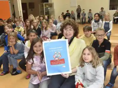 F&uuml;r die Touristik-Information der Stadt Elsfleth besuchte Gisela Ahrens die Oberschule sowie die Grundschulen Moorriem und Lienen.