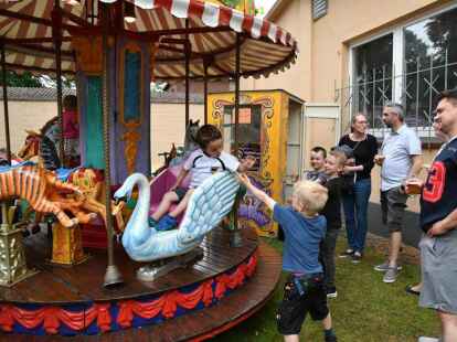 Sch&uuml;tzenfest in W&uuml;sting.