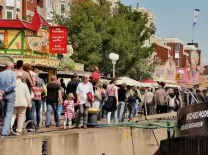 Das letzte Fest am Bontekai fand 2019 statt. In diesem Jahr, so hoffen die Veranstalter wird es wieder so sein, wie vor Corona, aber immer mit Vorsicht.