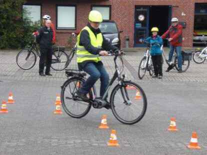 Die Landesverkehrswacht bietet in Brake ein Fahrsicherheitstraining mit dem Pedelec an. In Ganderkesee gibt es ein &auml;hnliches Angebot schon von der Regio-VHS Ganderkesee-Hude.