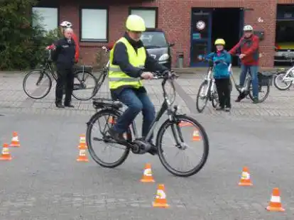 Die Landesverkehrswacht bietet in Brake ein Fahrsicherheitstraining mit dem Pedelec an. In Ganderkesee gibt es ein &auml;hnliches Angebot schon von der Regio-VHS Ganderkesee-Hude.