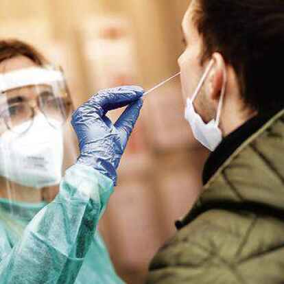 Test-Pflicht bleibt: Wer ins Borro m&ouml;chte, muss sich vorher testen lassen. Einige Corona-Regeln wurden jedoch gelockert.