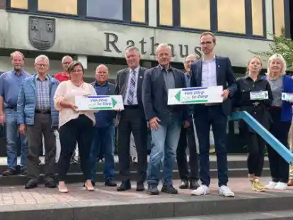 Im Rathaus in Moormerland stellten die Organisatoren von &bdquo;Van D&ouml;rp to D&ouml;rp&ldquo; das Konzept der diesj&auml;hrigen Auflage vor.