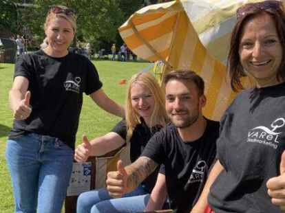 Freude &uuml;ber das Fest: Das Team vom Stadtmarketing Varel ist zufrieden mit der erfolgreichen Veranstaltung (von links): Nele Ludwig, Tabea Hadeler (Auszubildende). Tristan Beckers (Praktikant), Miriam K&uuml;pker.